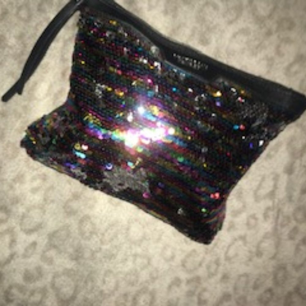 VIctoria Secret Bag (Clutch, Makeup Bag)